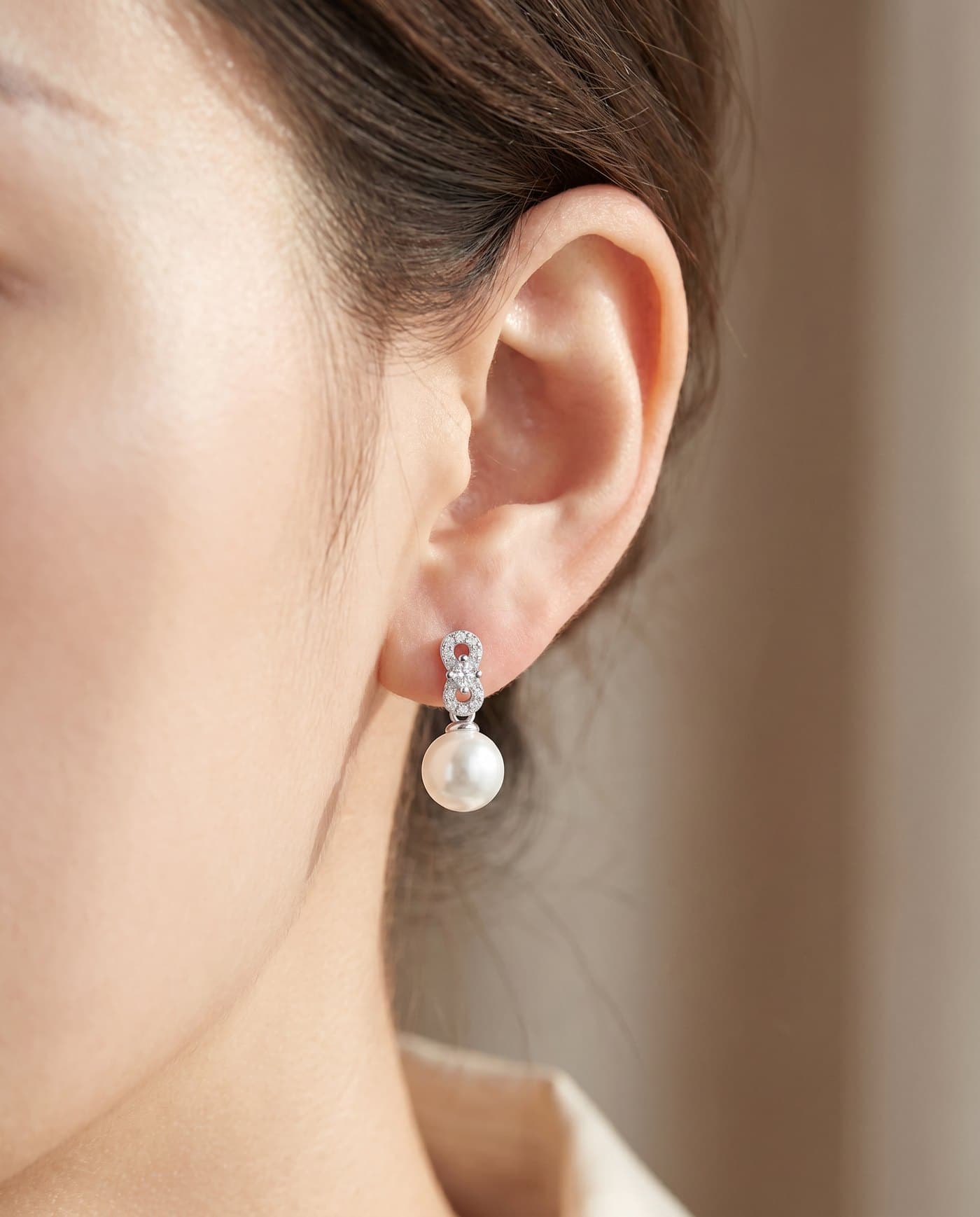 The Pearl Drop Earrings