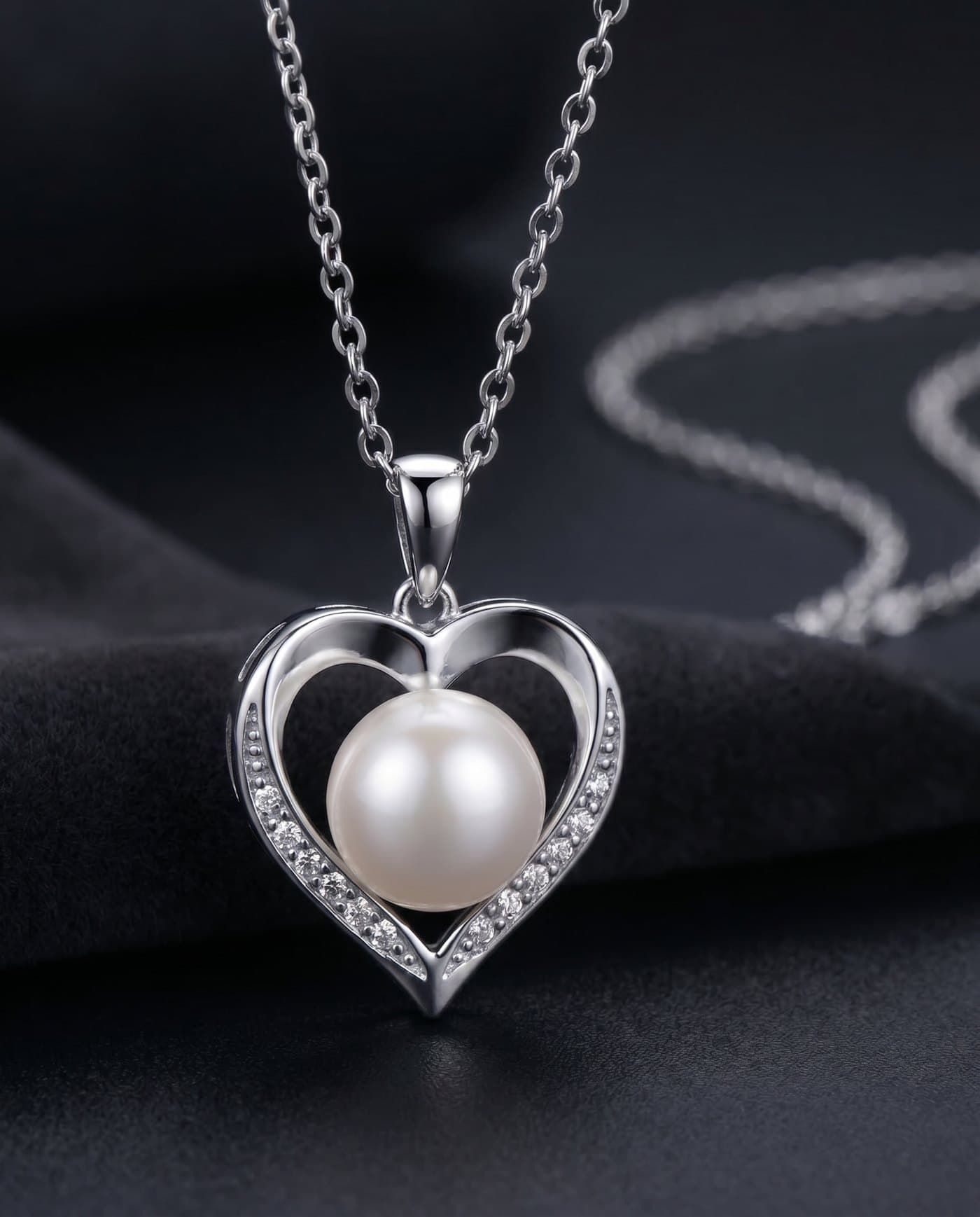 The Pearl Heart Pendant