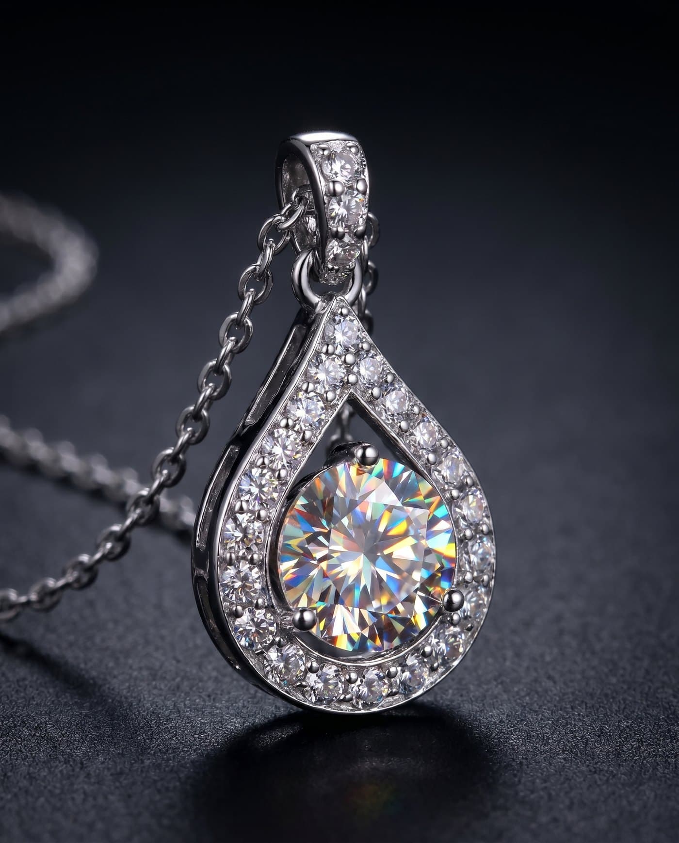 The Teardrop Pendant